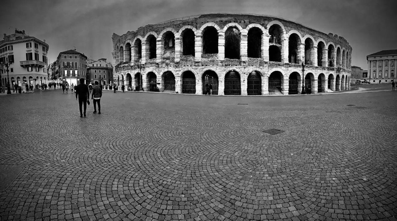 Stadia Suite Verona Luaran gambar