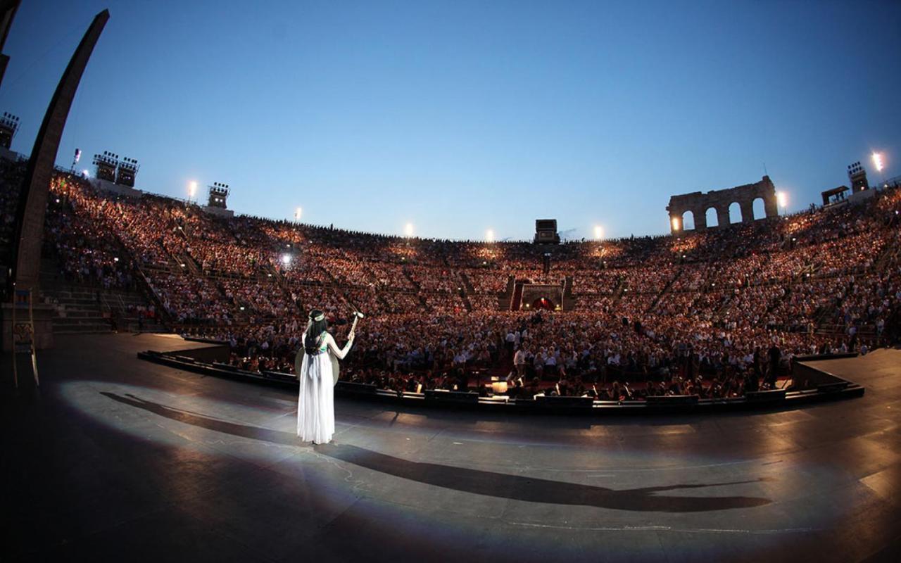Stadia Suite Verona Luaran gambar